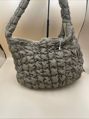 Quilted Slouchy Shoulder Hobo Bag in Olive Green
